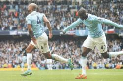 开云体育官方入口-包含曼城披荆斩棘，杀向冠军之路的词条