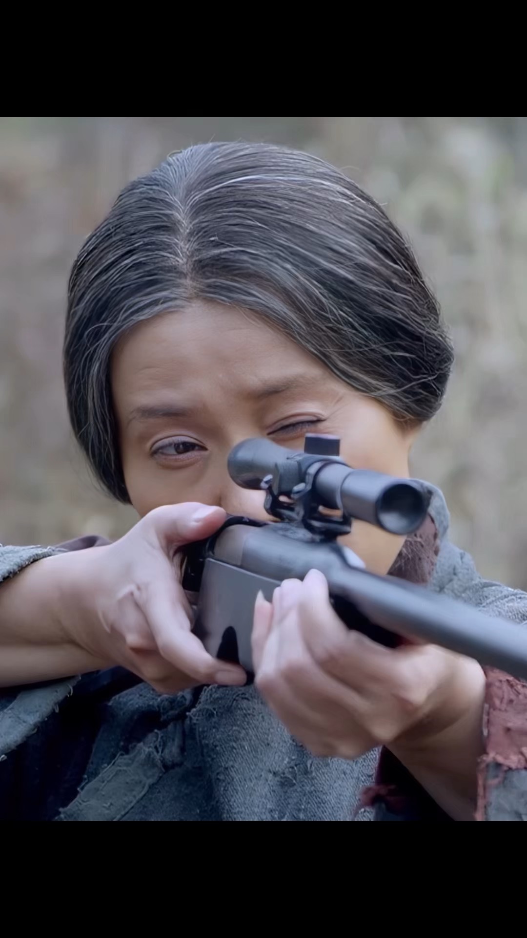 老妇人在最新比赛中展现出强大实力