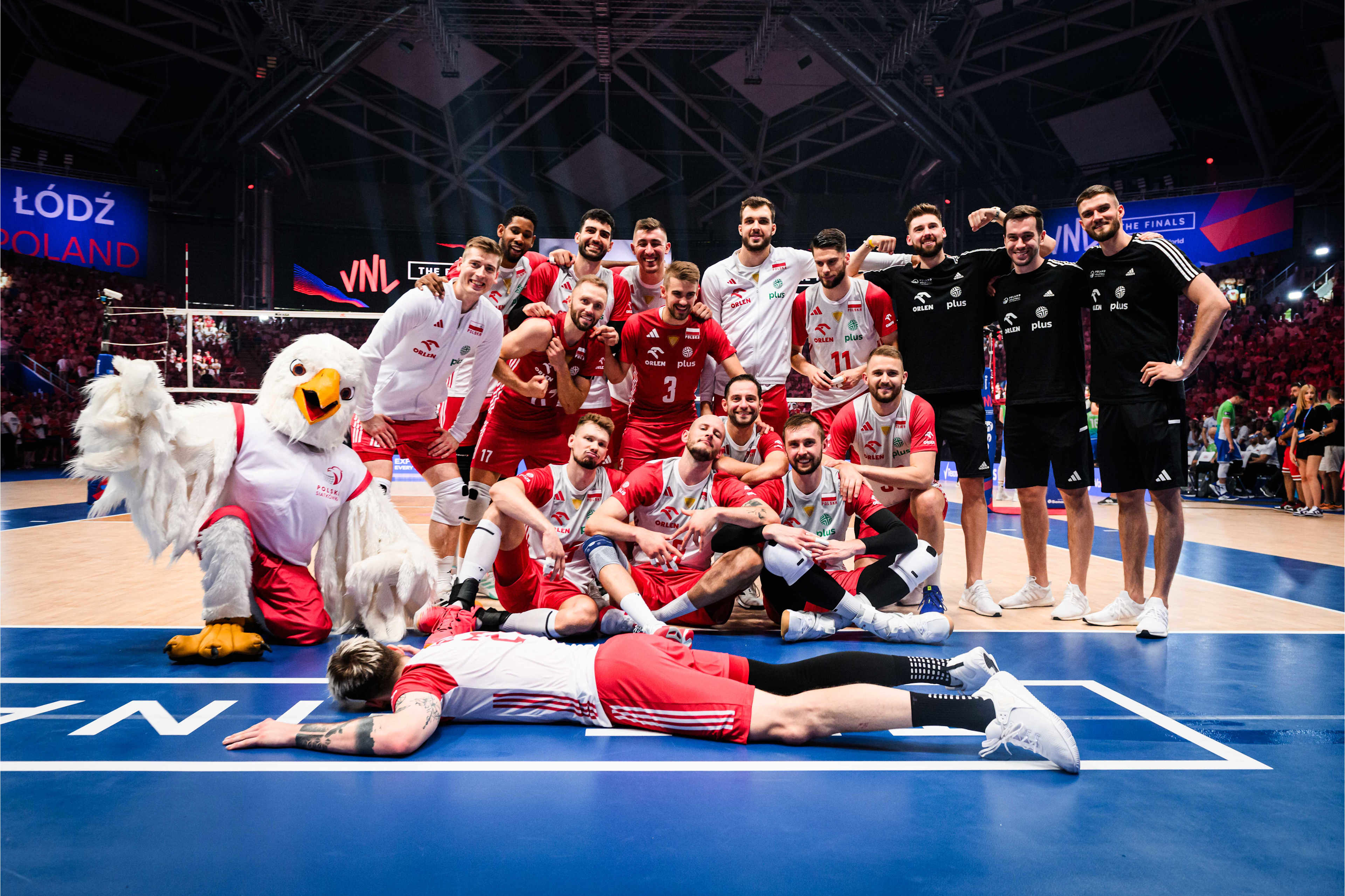 斯洛文尼亚队惨遭淘汰，遗憾告别赛场