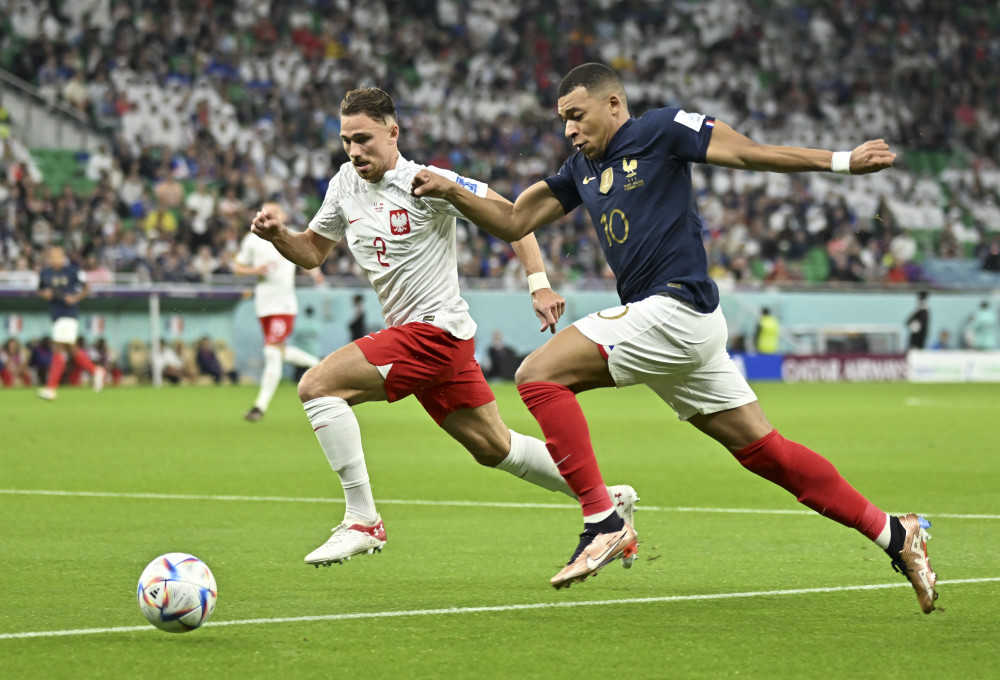 波兰球员展现出色表现，领先对手取胜