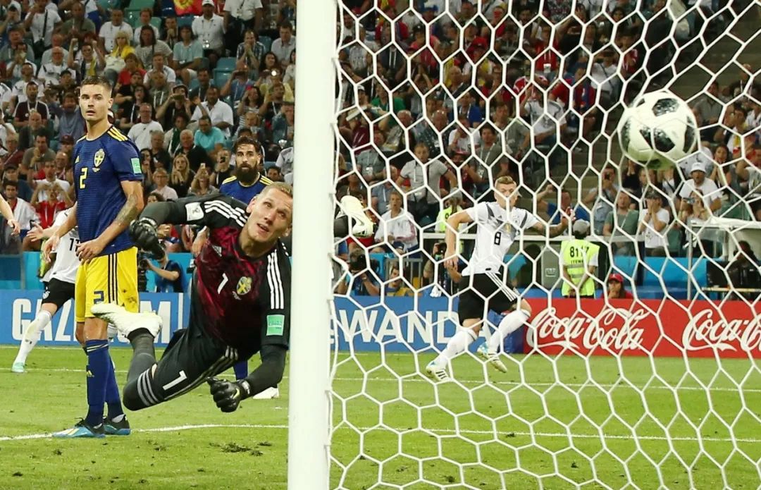 包含德国队备战热身赛战术调整瞄准斩获好成绩的词条